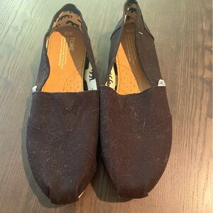 Black Toms size 10 never worn